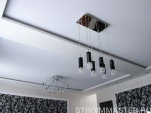 Натяжной потолок &mdash; создай атмосферу красоты и уюта